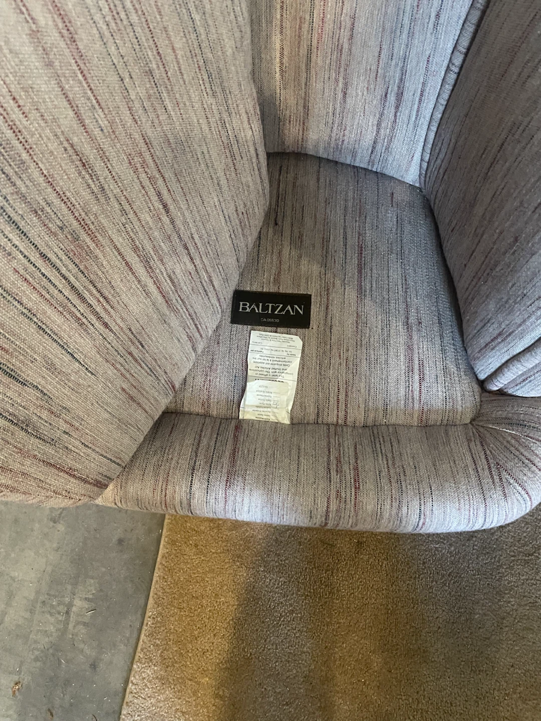 Baltzan Accent Chair - photo 2