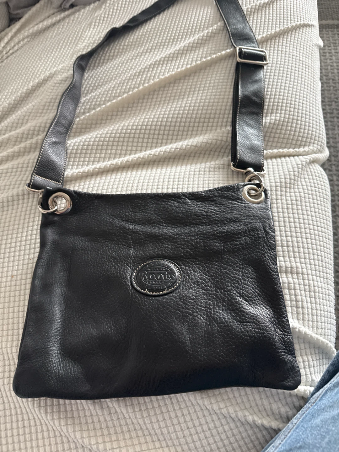 Roots Black Leather Crossbody Bag - photo 2