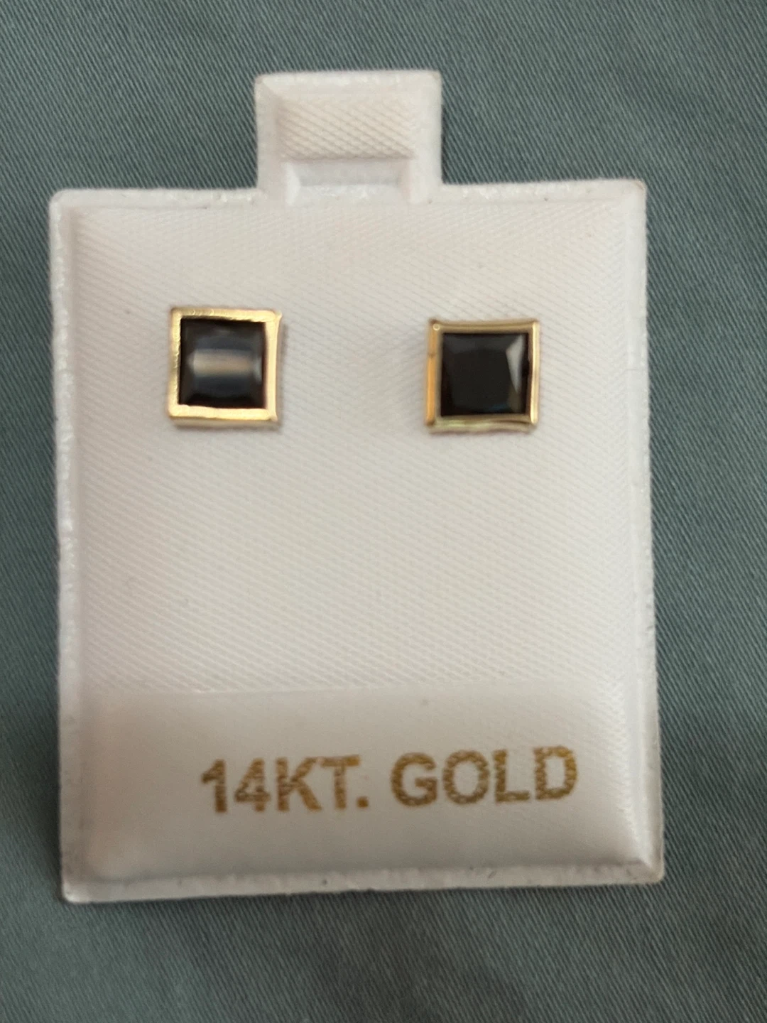 14kt Gold Square Black Stone Stud Earrings
