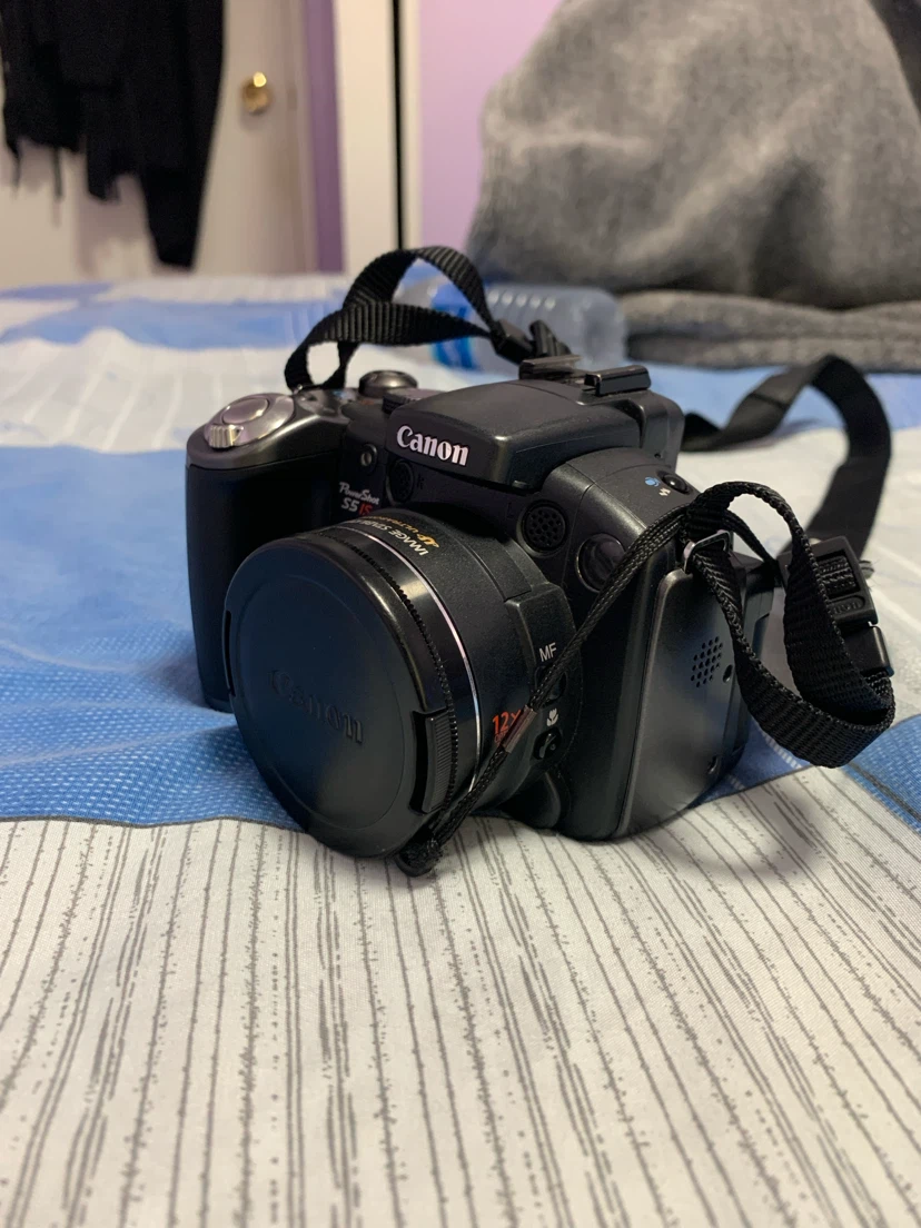 Canon PowerShot S5 IS Digital Camera
