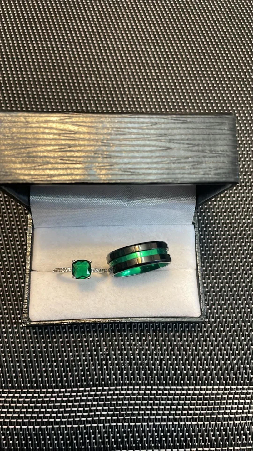 Emerald Wedding Ring Set