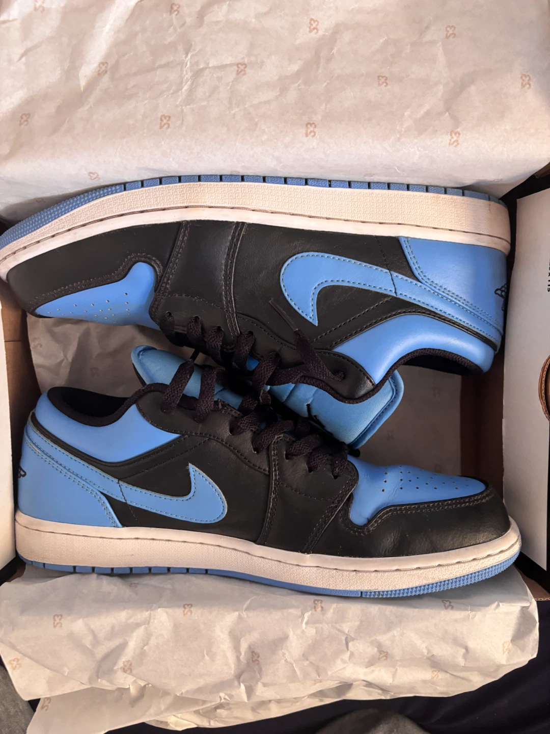 Air Jordan 1 Low Black/University Blue Sneakers - Size 10.5 - photo 2