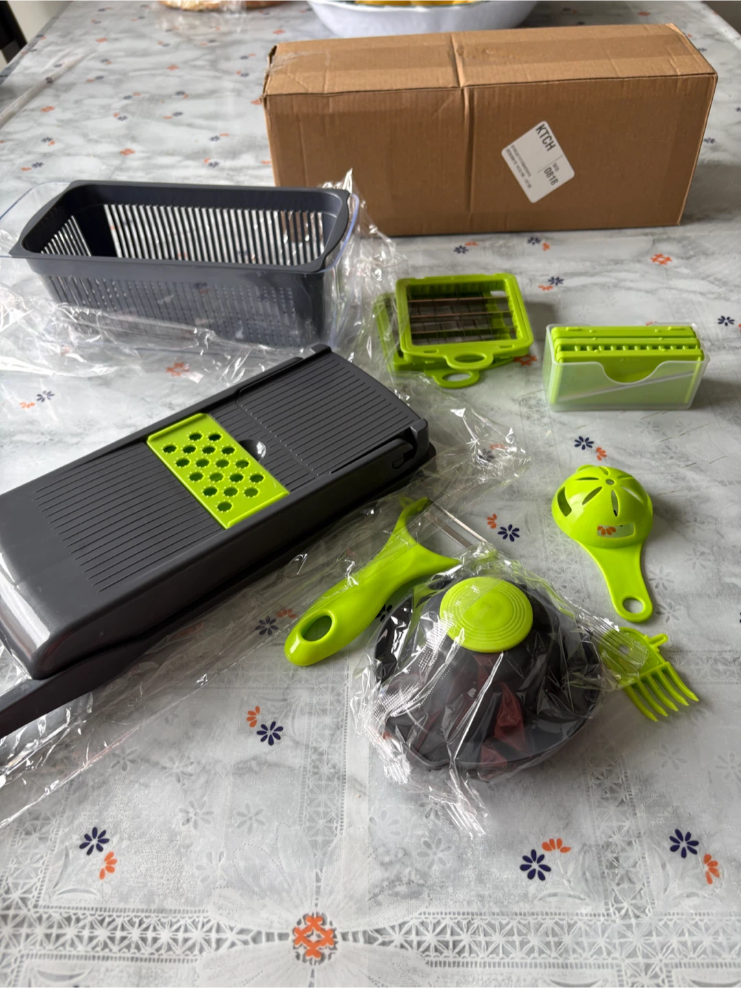 Vegetable Chopper & Mandoline Slicer Set - photo 2