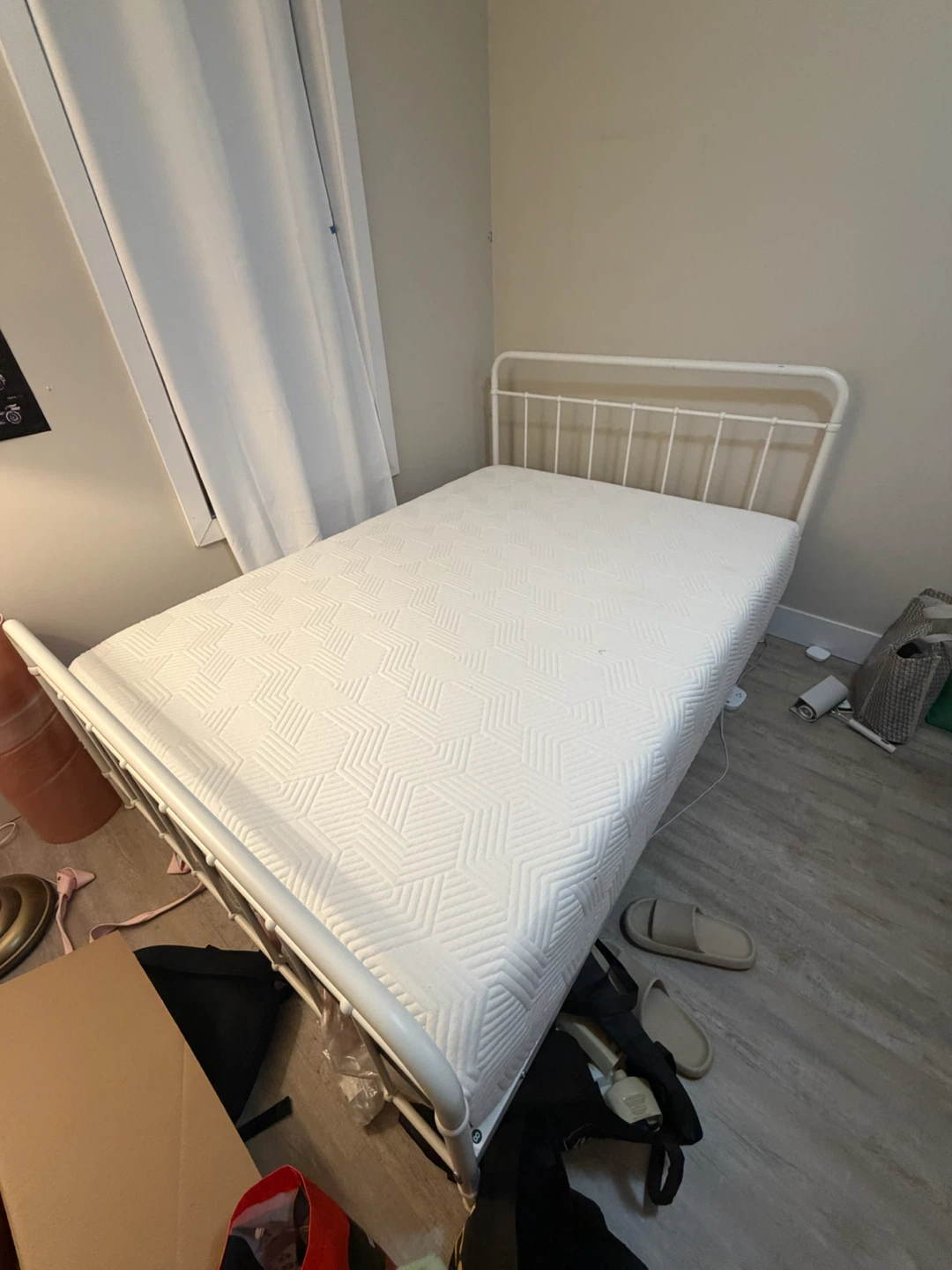 Bed frame and mattress set