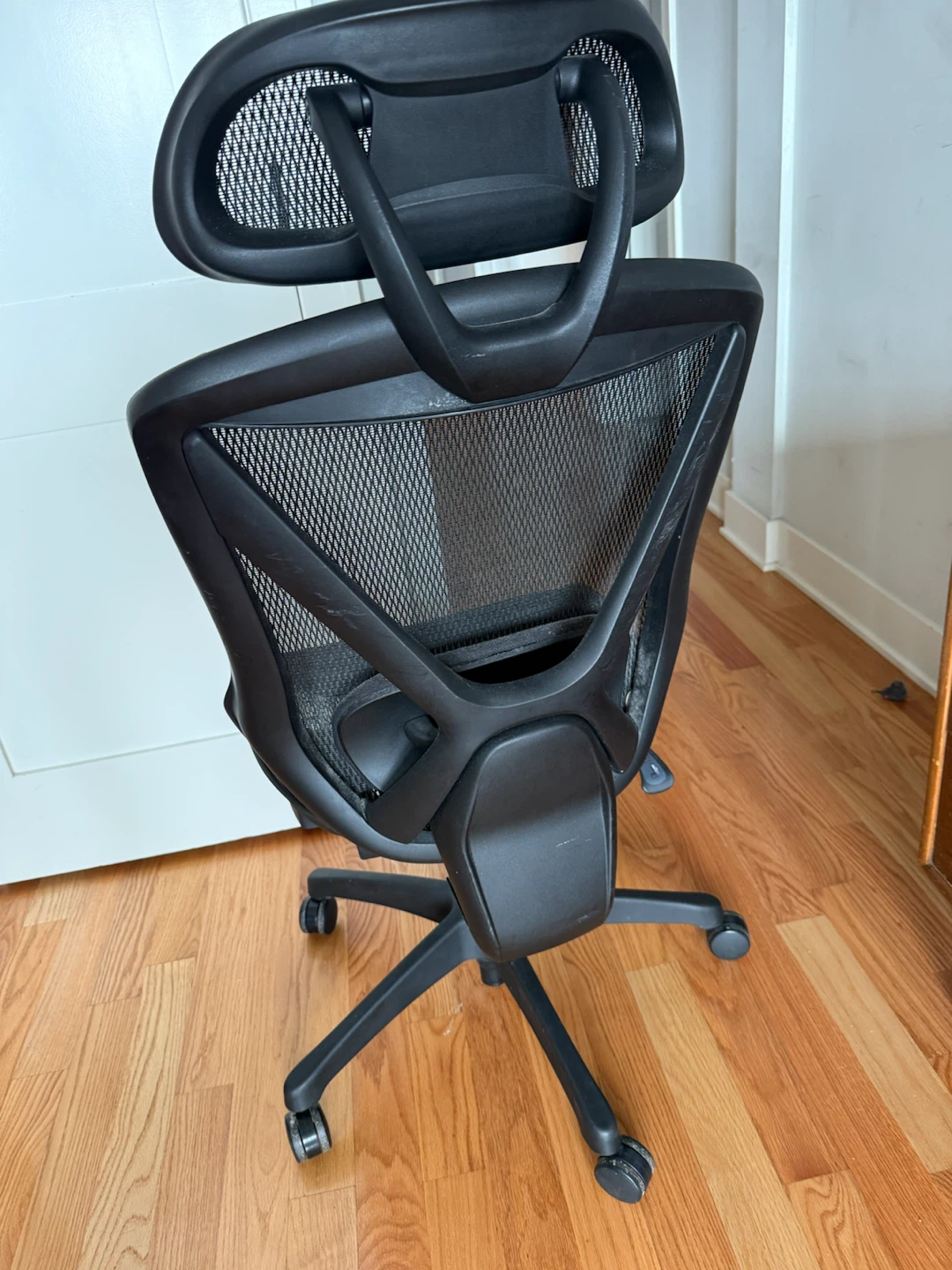 Dexley Black Mesh Office Chair with Headrest - photo 3