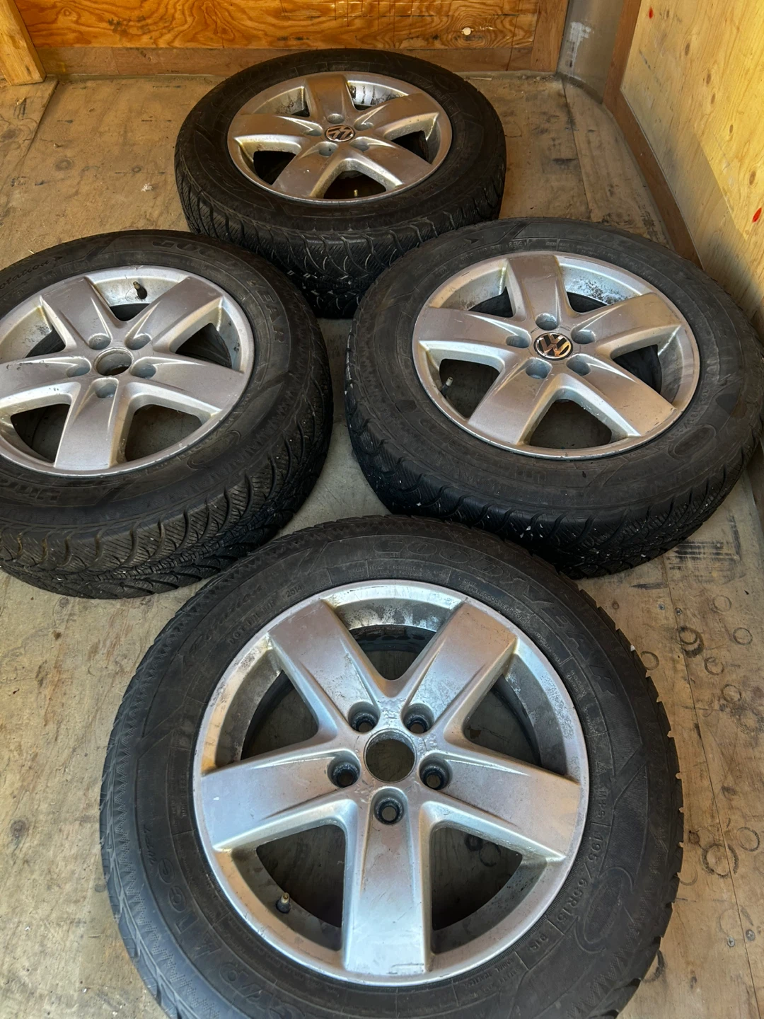 Goodyear Ultra 4  winter tires 195/65/15 - photo 2