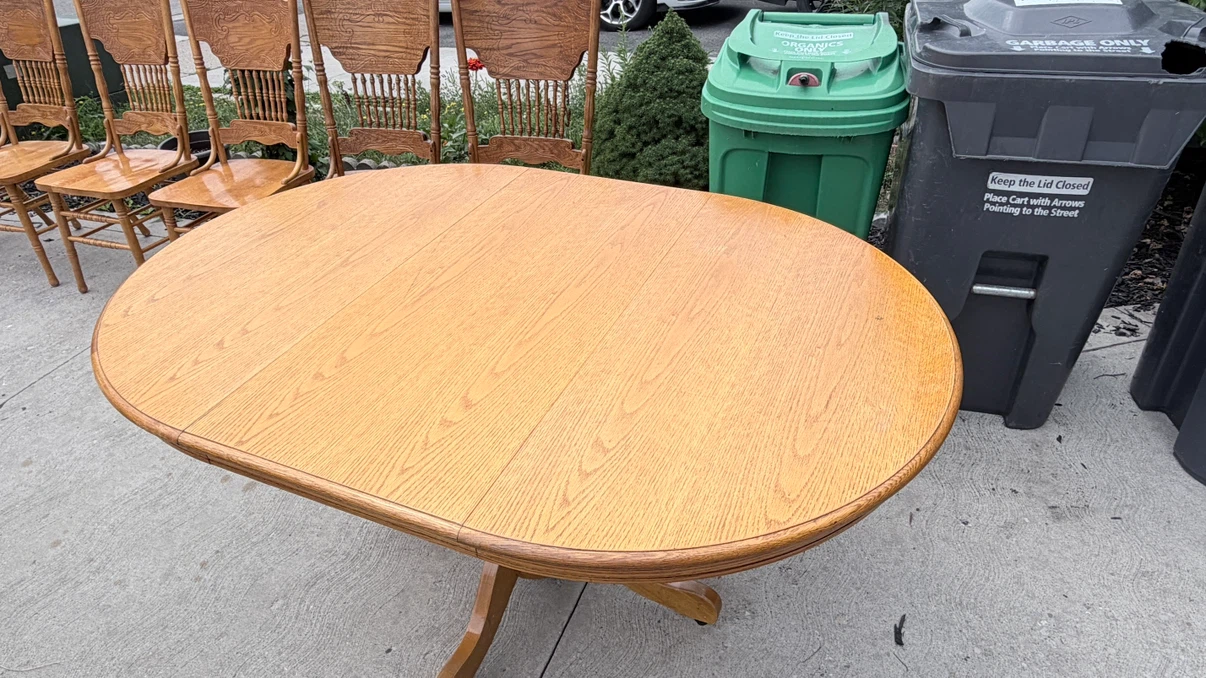 Set of 7 antique wooden dining chairs and 2 matching table - photo 3