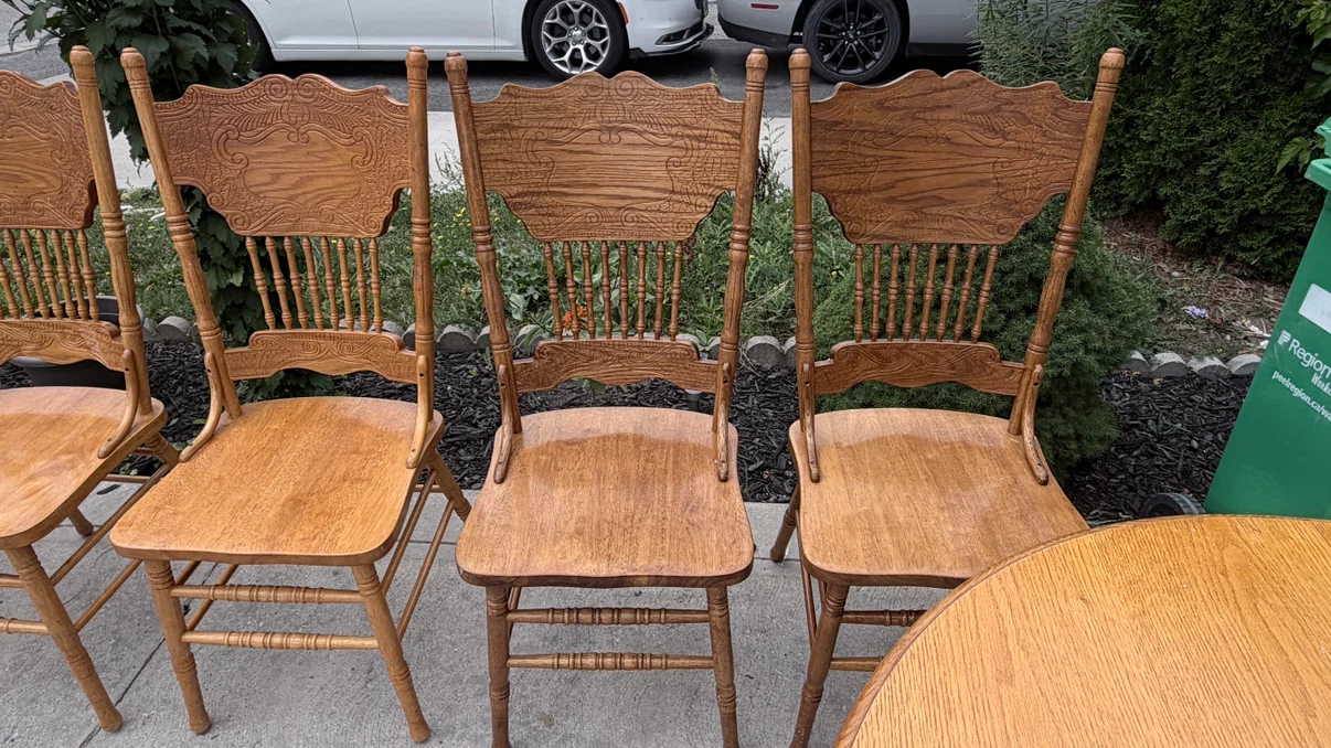 Set of 7 antique wooden dining chairs and 2 matching table - photo 4