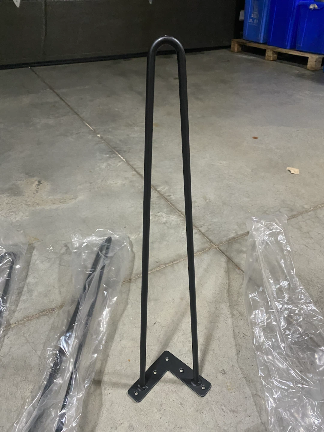 Set of 4 Black Metal Hairpin Legs - photo 2
