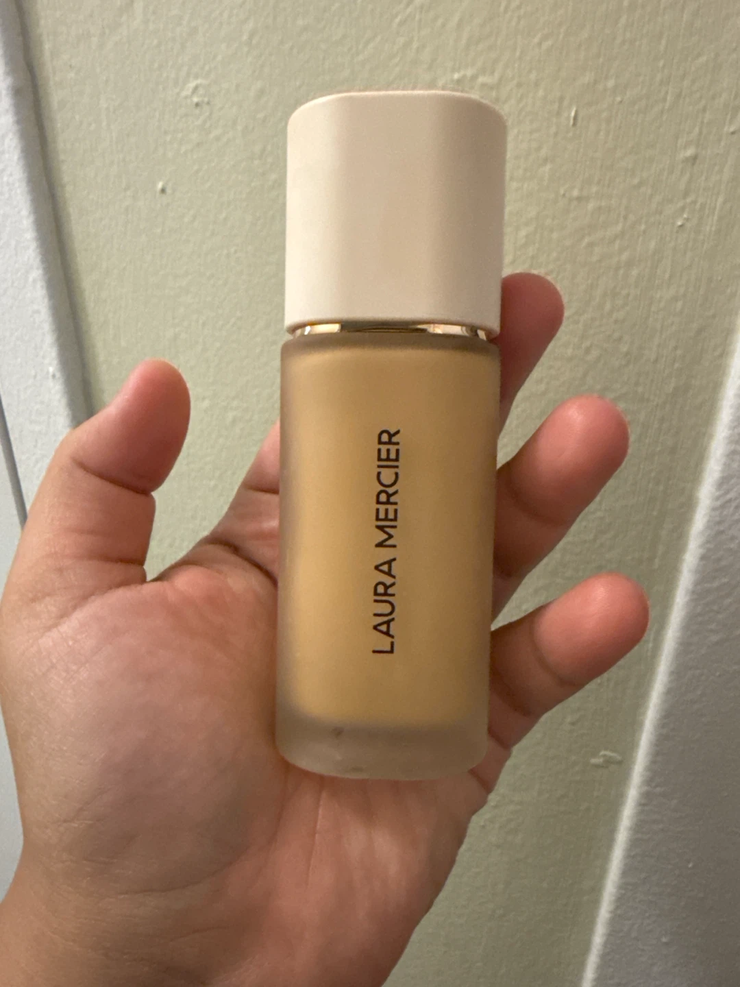 Laura Mercier Real Flawless Foundation 2W2 Warm Linen