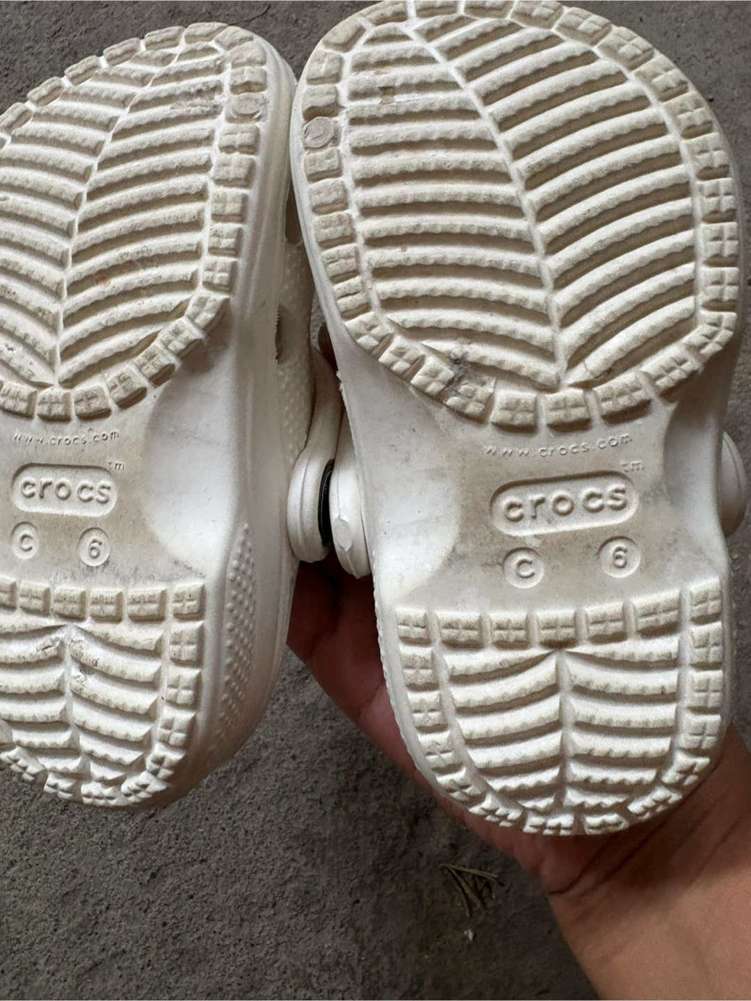 White Crocs Clogs Size C6 - photo 3