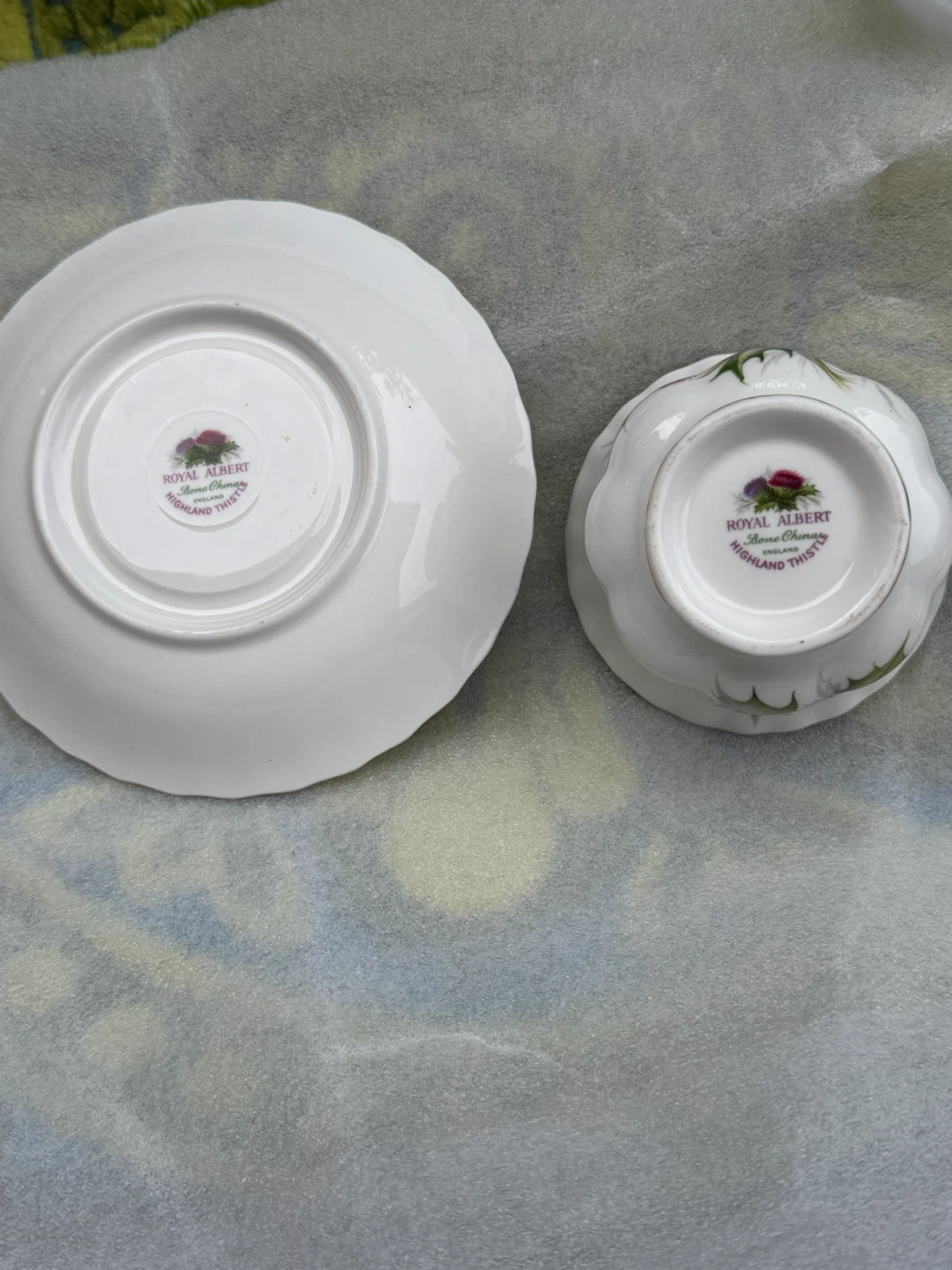 Royal Albert Highland Thistle Teacup and Saucer Set - photo 3