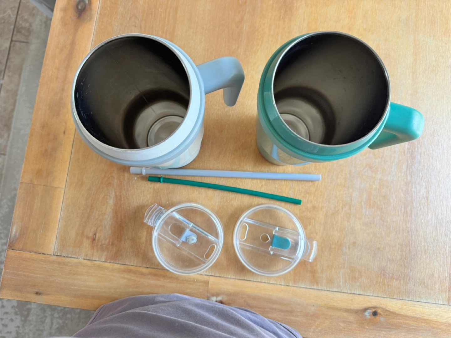 Reduce Tumblers with Lids and Straws - White & Green - photo 3