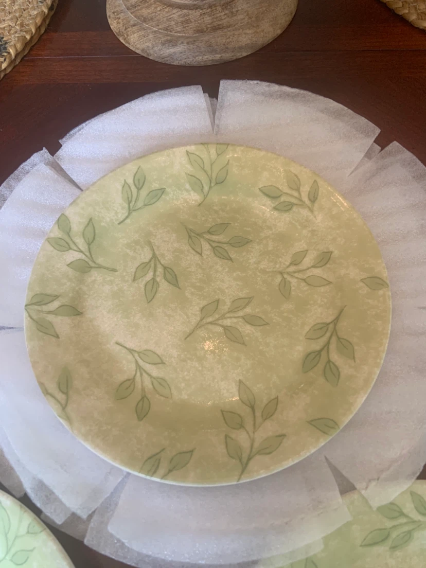 CORELLE HEIRLOOM BLOOM SET OF 4 VINTAGE DESERT PLATES•7 1/4”