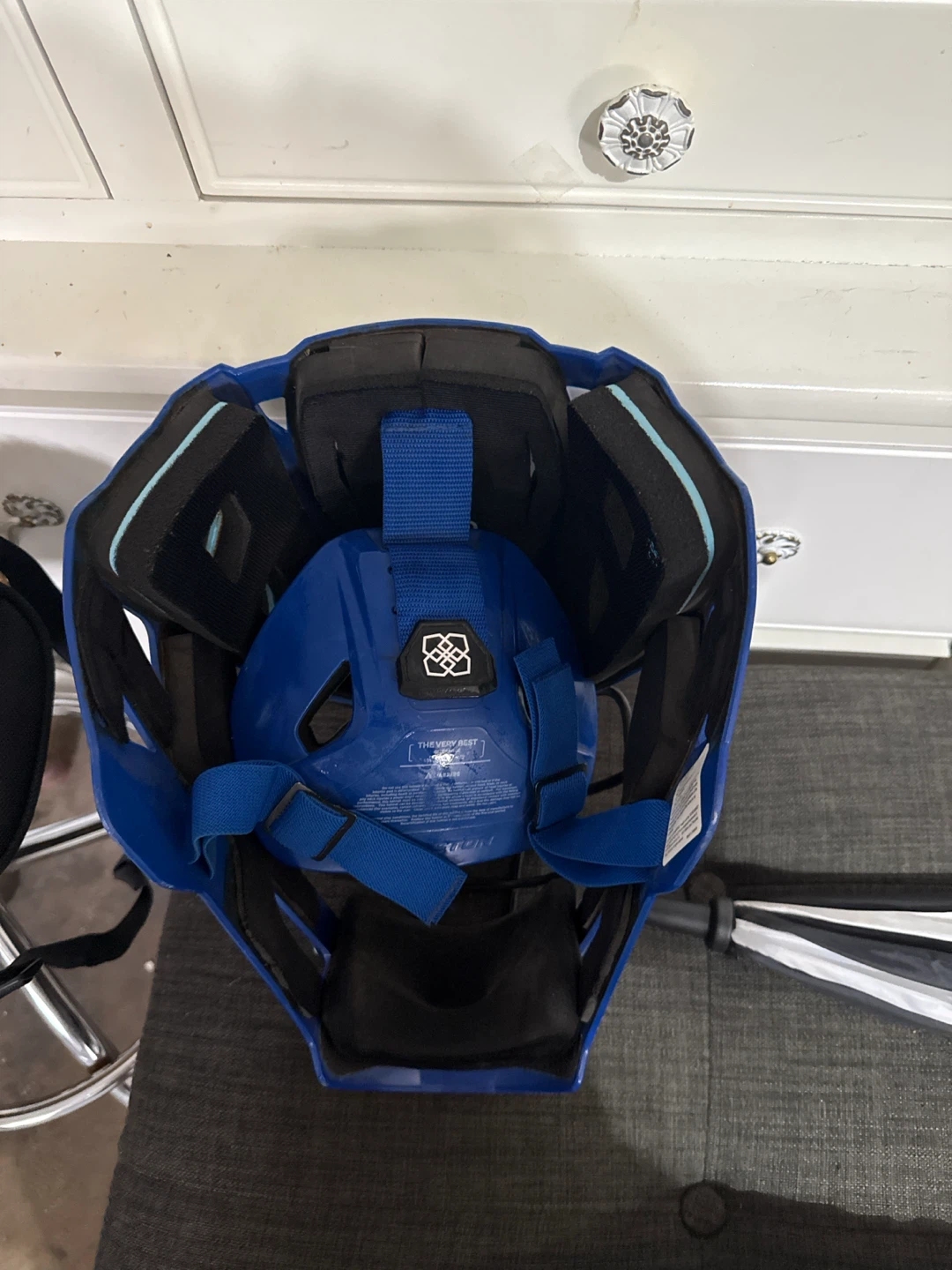Easton Blue Baseball Catcher's Helmet - photo 3