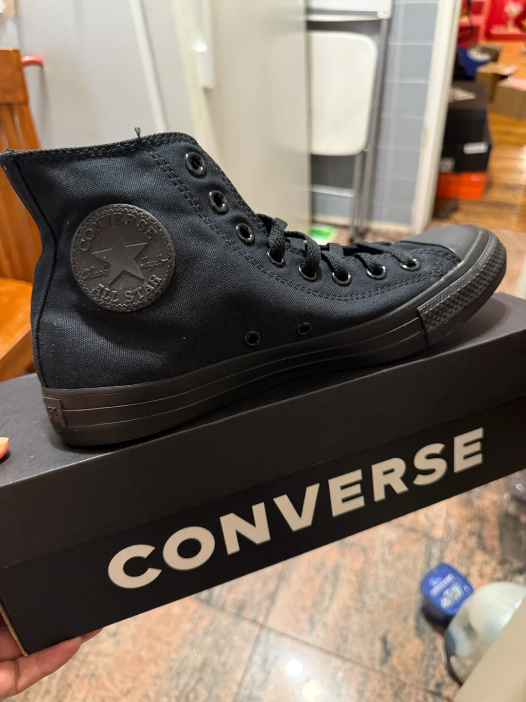 7 Men Converse Chuck Taylor All Star High Top Sneakers