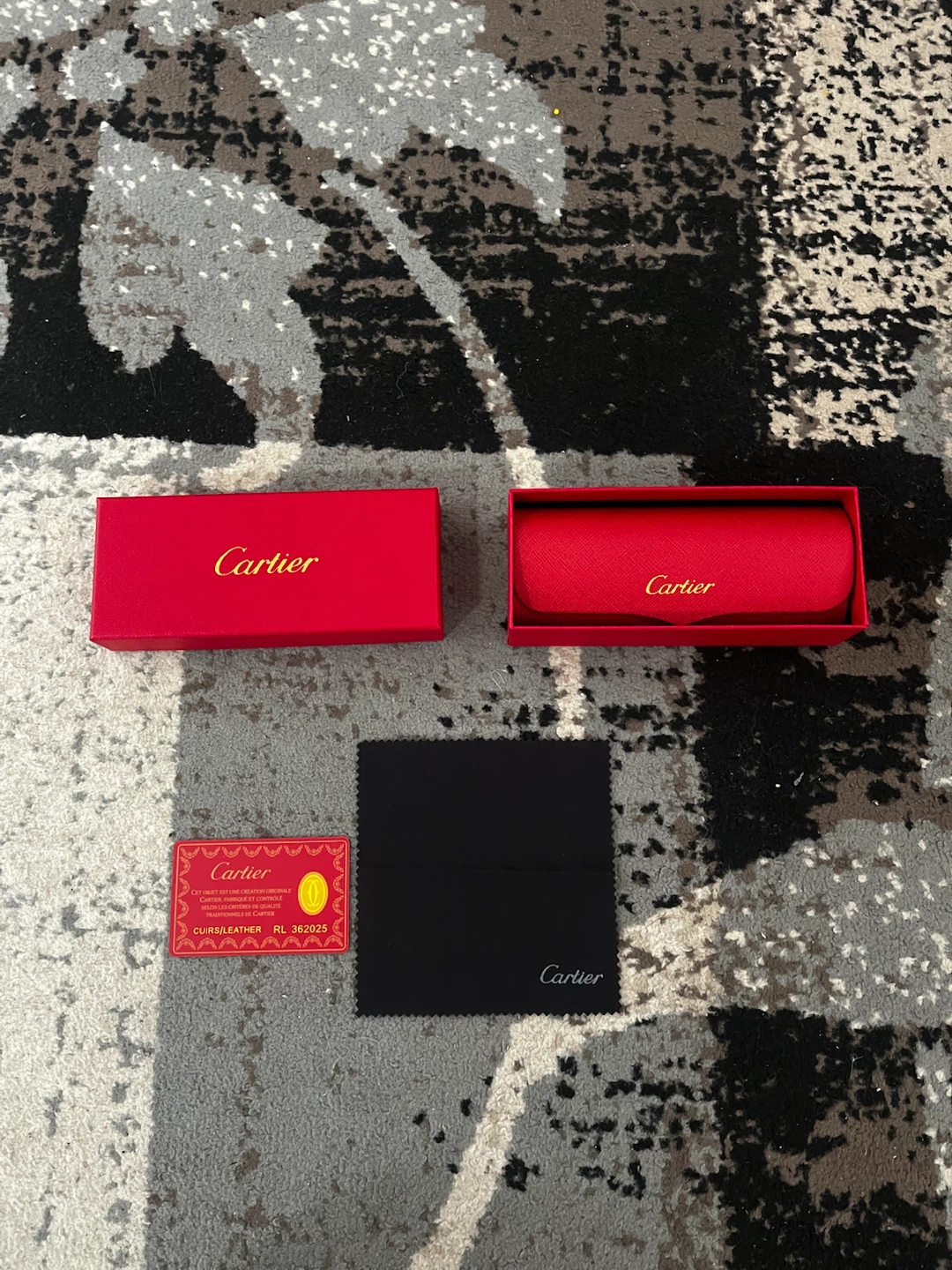 Cartier Sunglasses with Case and Box - photo 2