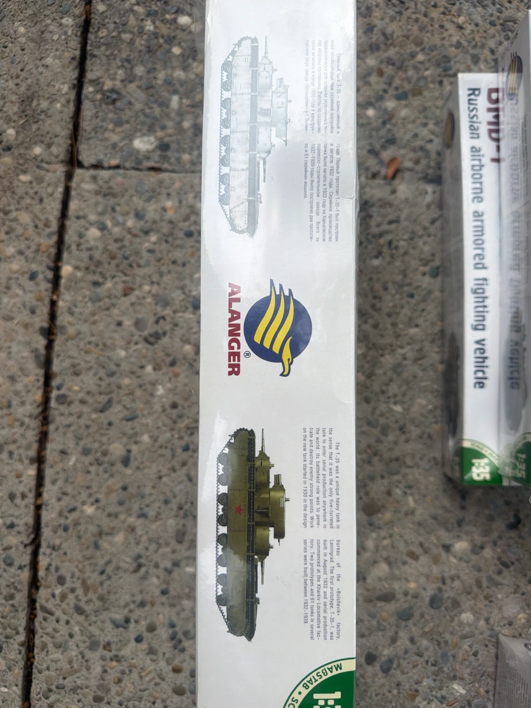 Alanger T-35 Soviet Heavy Tank Model Kit - photo 2
