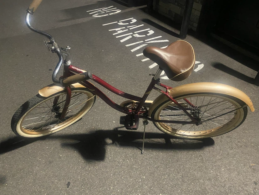 Maroon Cruiser Bicycle - photo 2