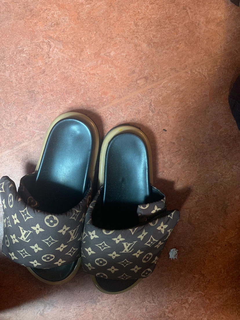 Louis Vuitton Monogram Slides