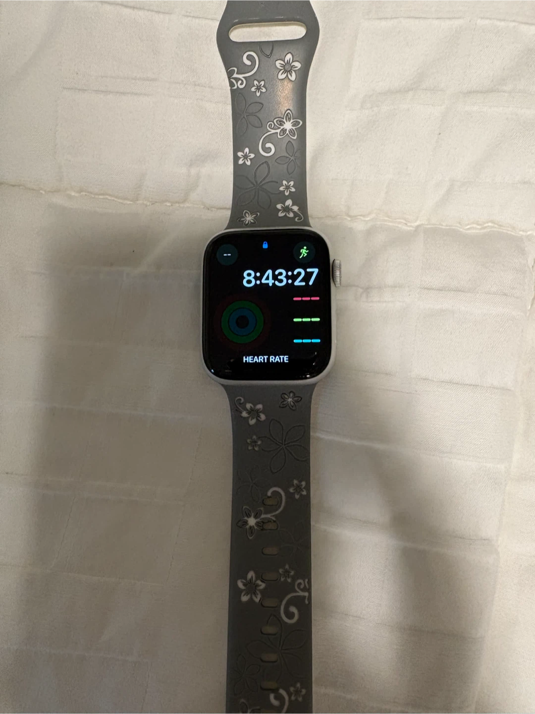 Apple Watch Series 6 (44mm) with White Band