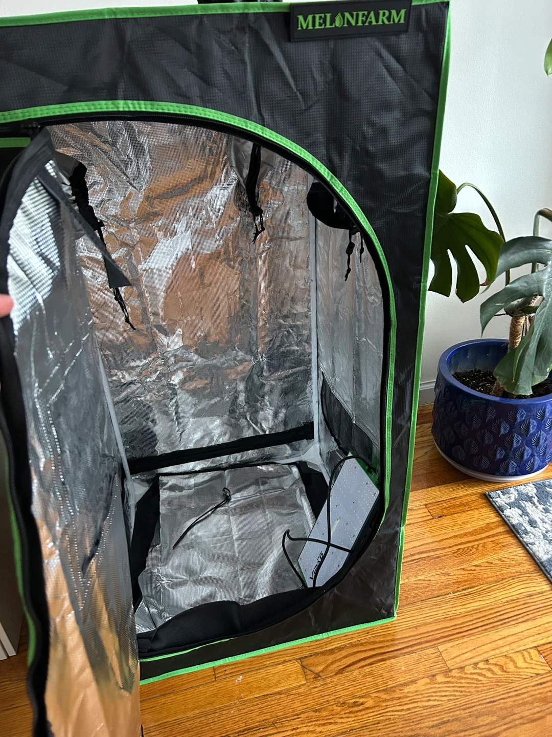 MELONFARM Grow Tent with VIPARSPECTRA Light