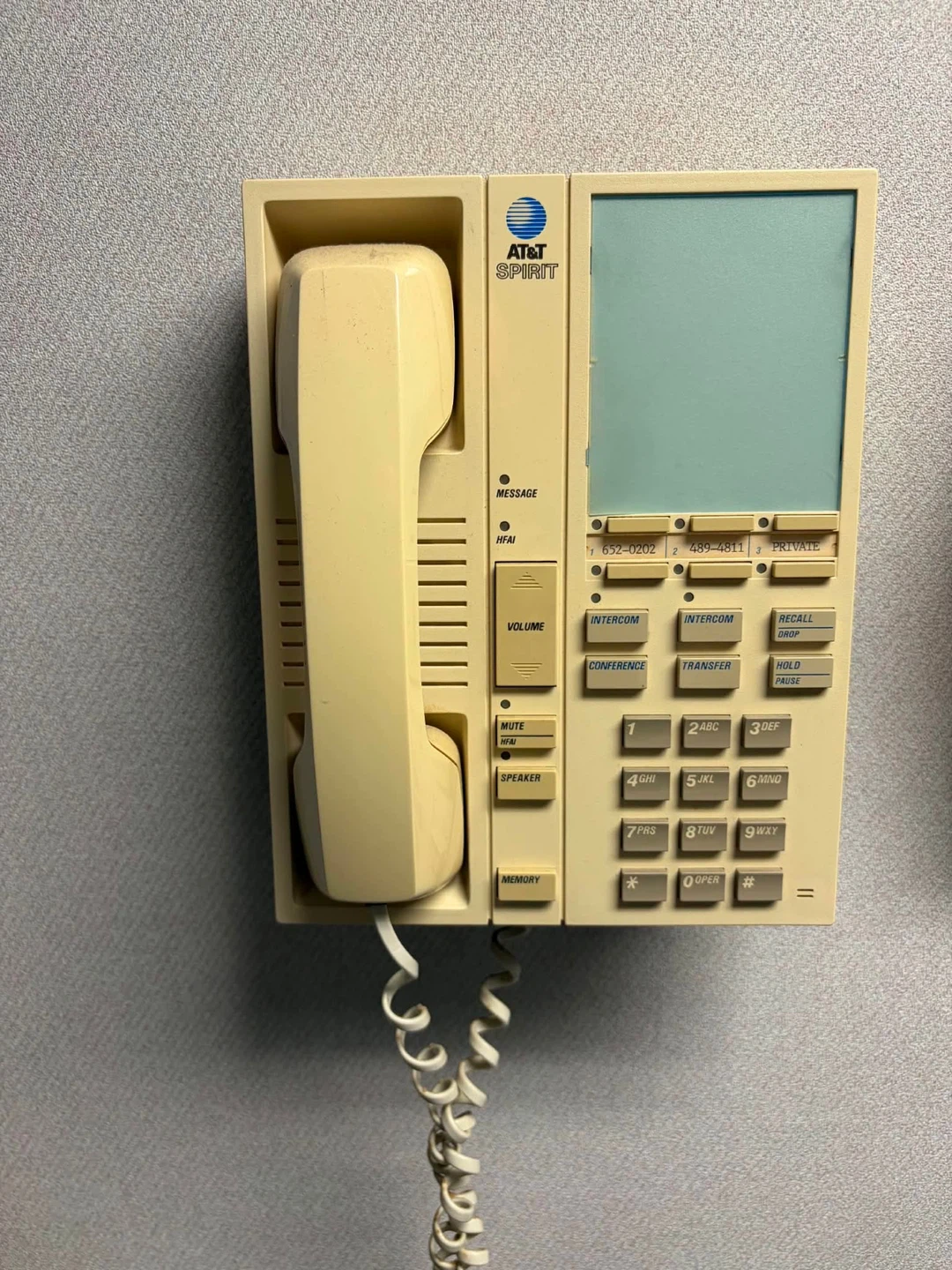 AT&T Spirit beige office phone