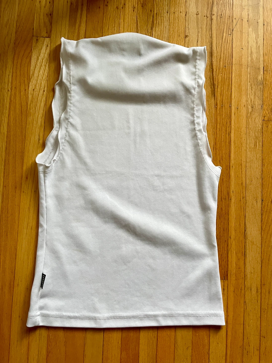 XOXO White Sleeveless Top - Small, Medium - photo 4