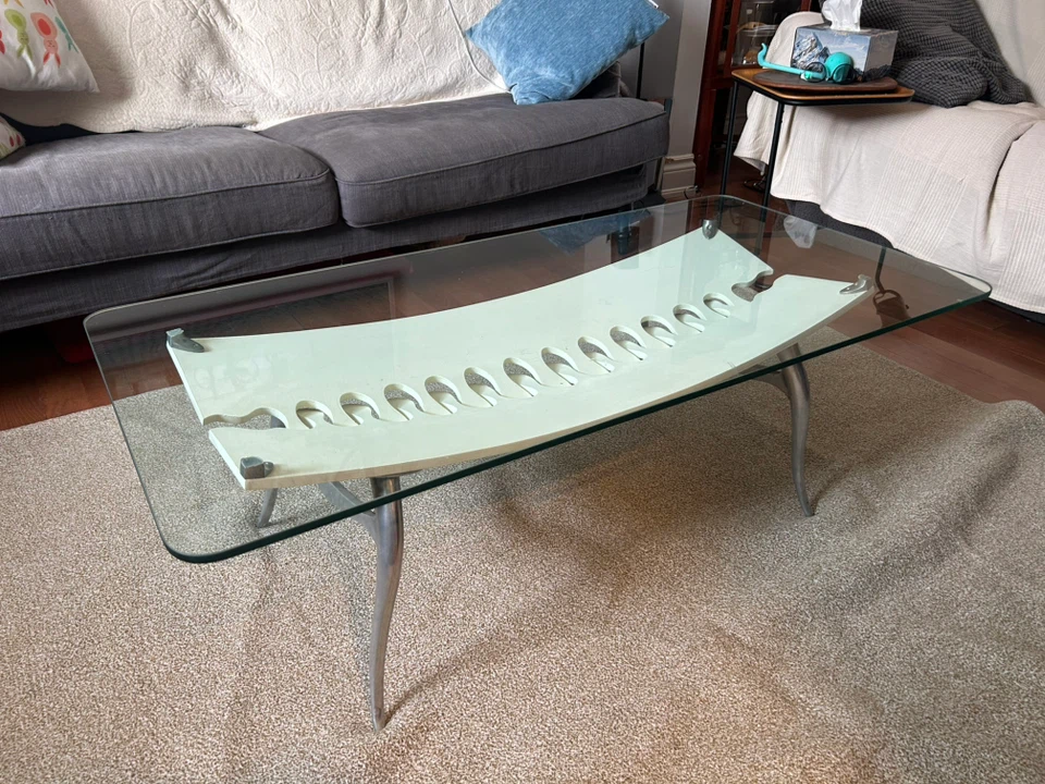 Glass coffee table with unique design - photo 4