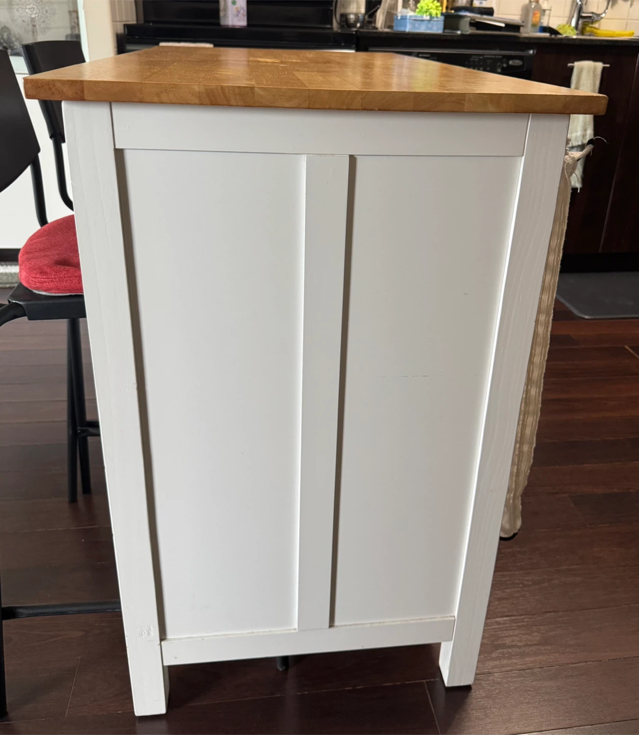 MOVE OUT SALE!! Kitchen Island with Bar Stools - photo 4