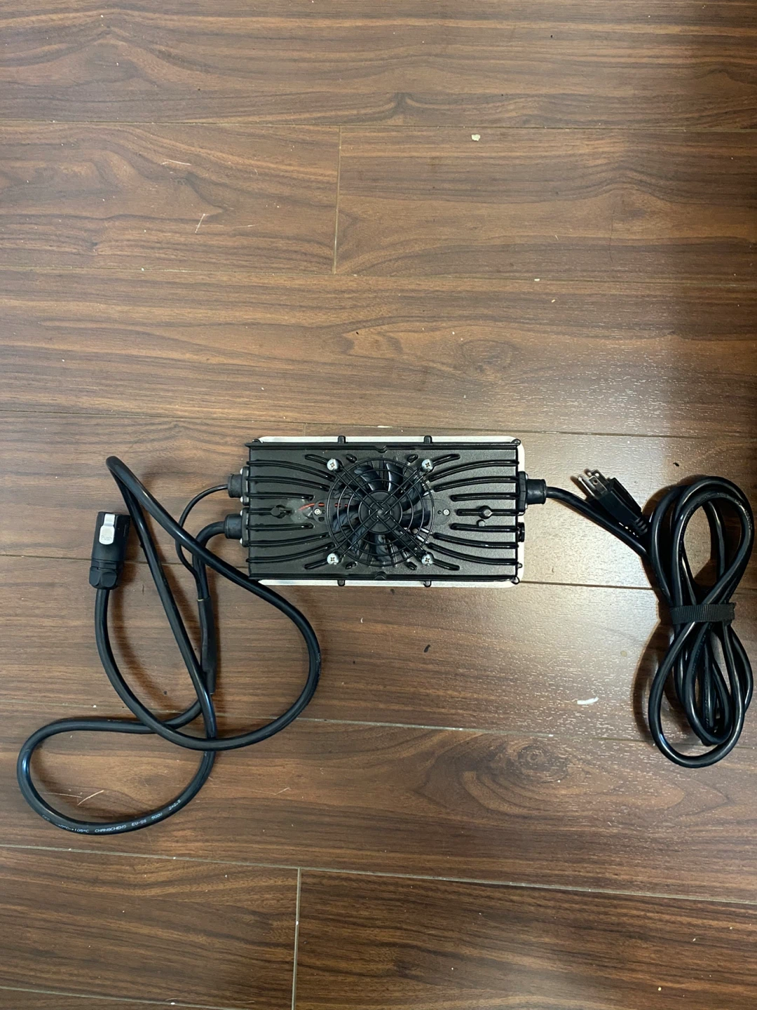 SUR-RON light bee x Lithium Ion Battery Charger - photo 2