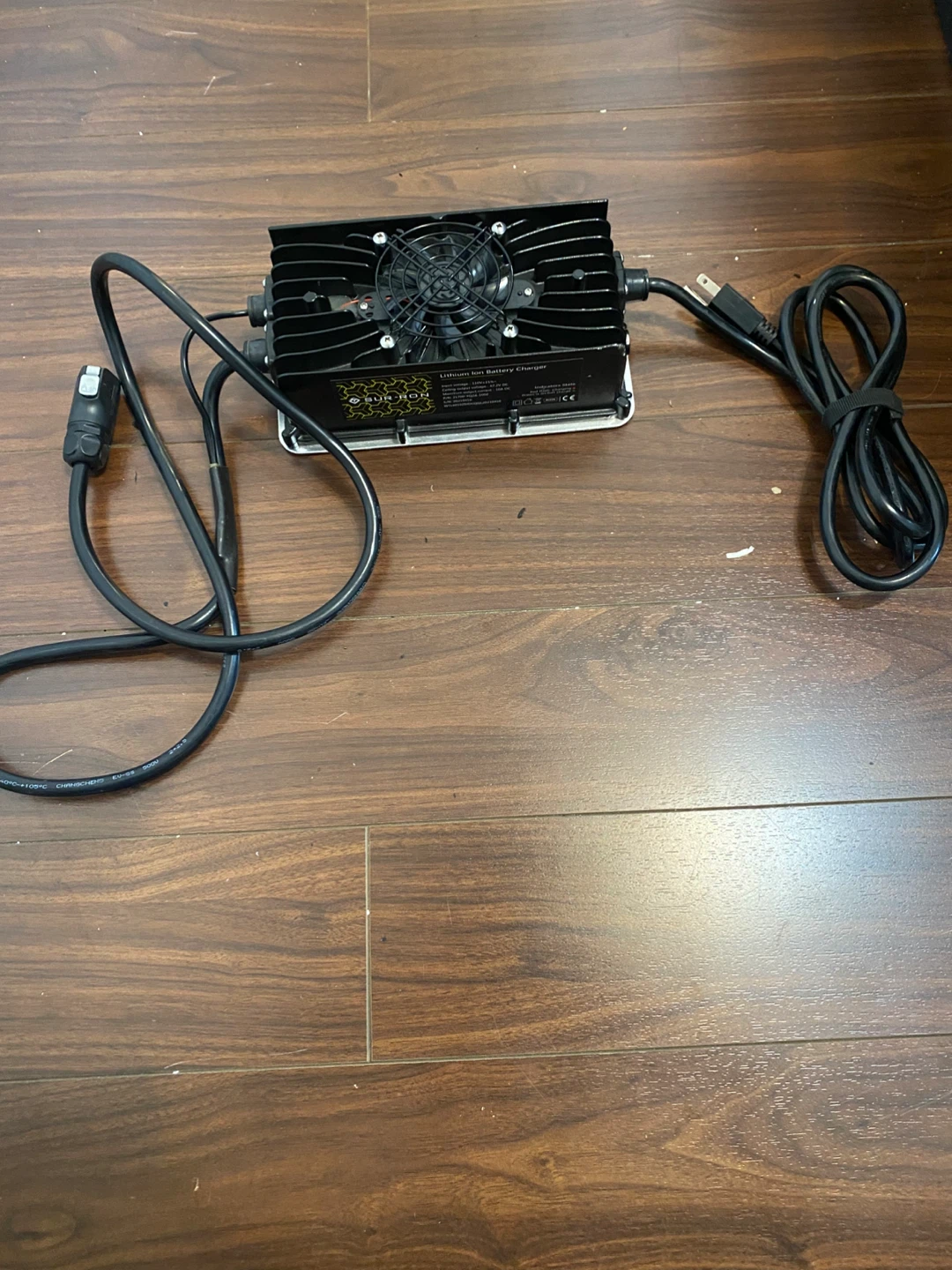 SUR-RON light bee x Lithium Ion Battery Charger - photo 3