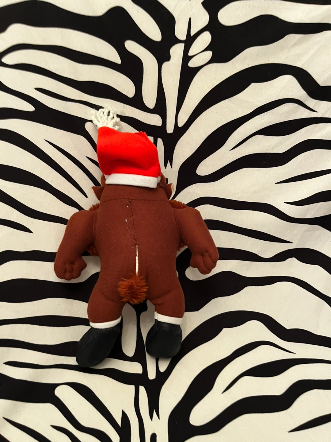 is a 1992 McDonald's Looney Tunes Christmas Taz plush toy - photo 3
