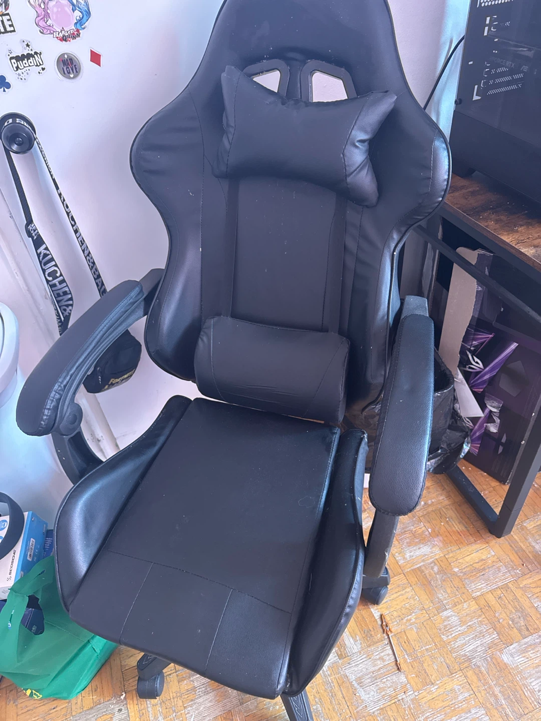Gaming chair with foot rest for sale - photo 2