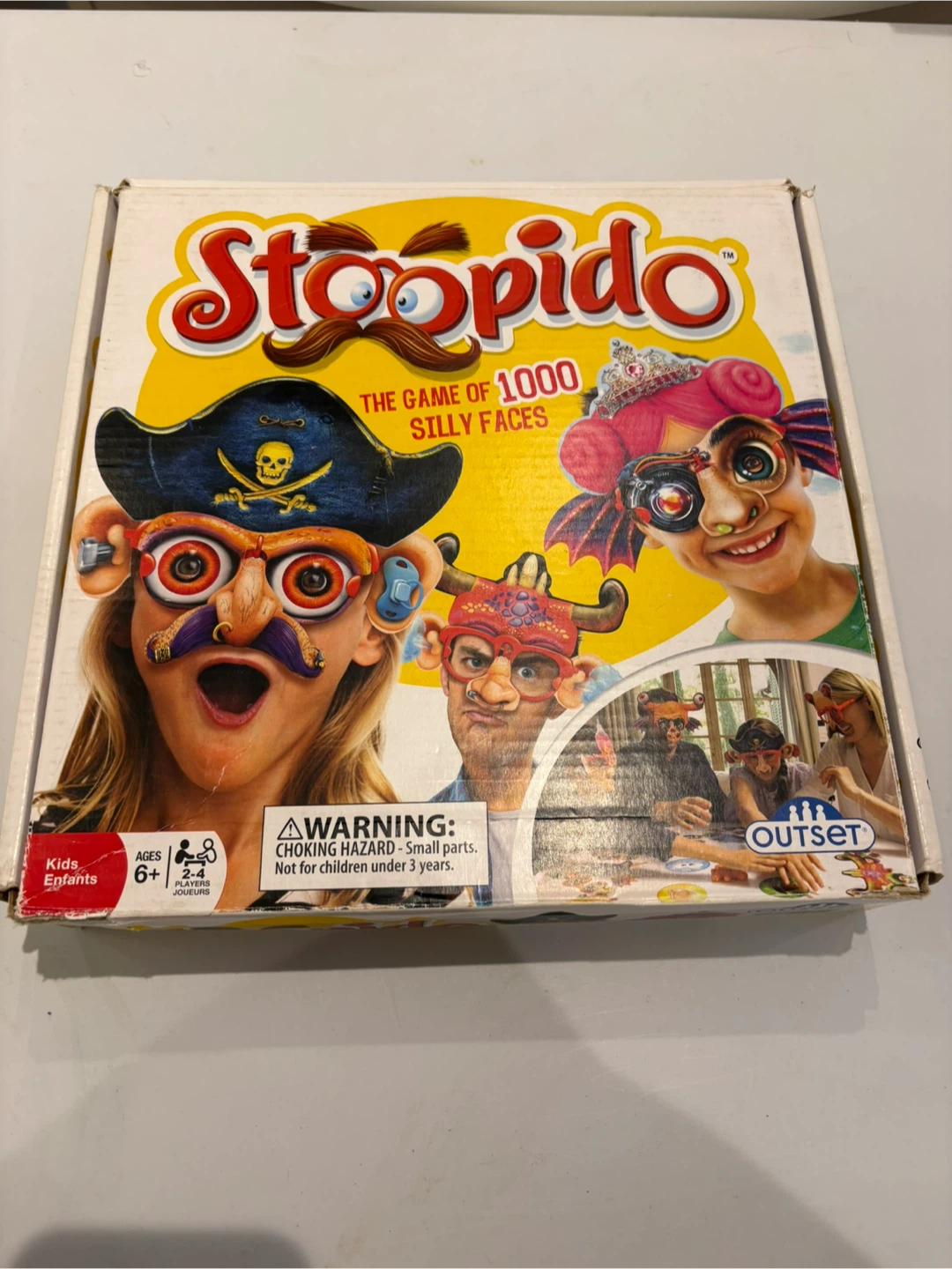 Stoopido – The Game of 1,000 Silly Faces