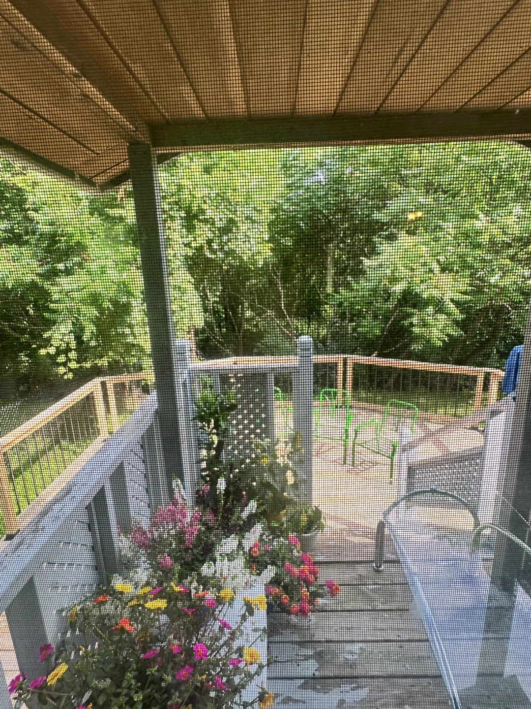 Room for Rent - female only household - photo 3
