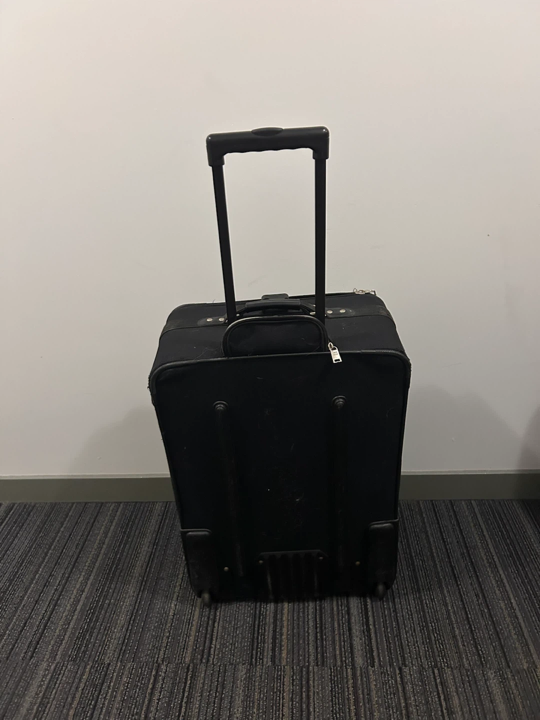 American Tourister Black Rolling Suitcase - photo 3