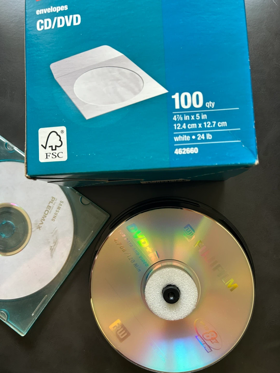Staples CD/DVD Envelopes - 100 Qty - photo 2