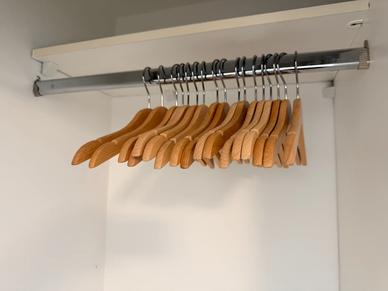 117 Clothes Hangers 👔👗 - photo 4