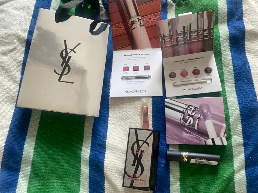 Yves Saint Laurent sample set