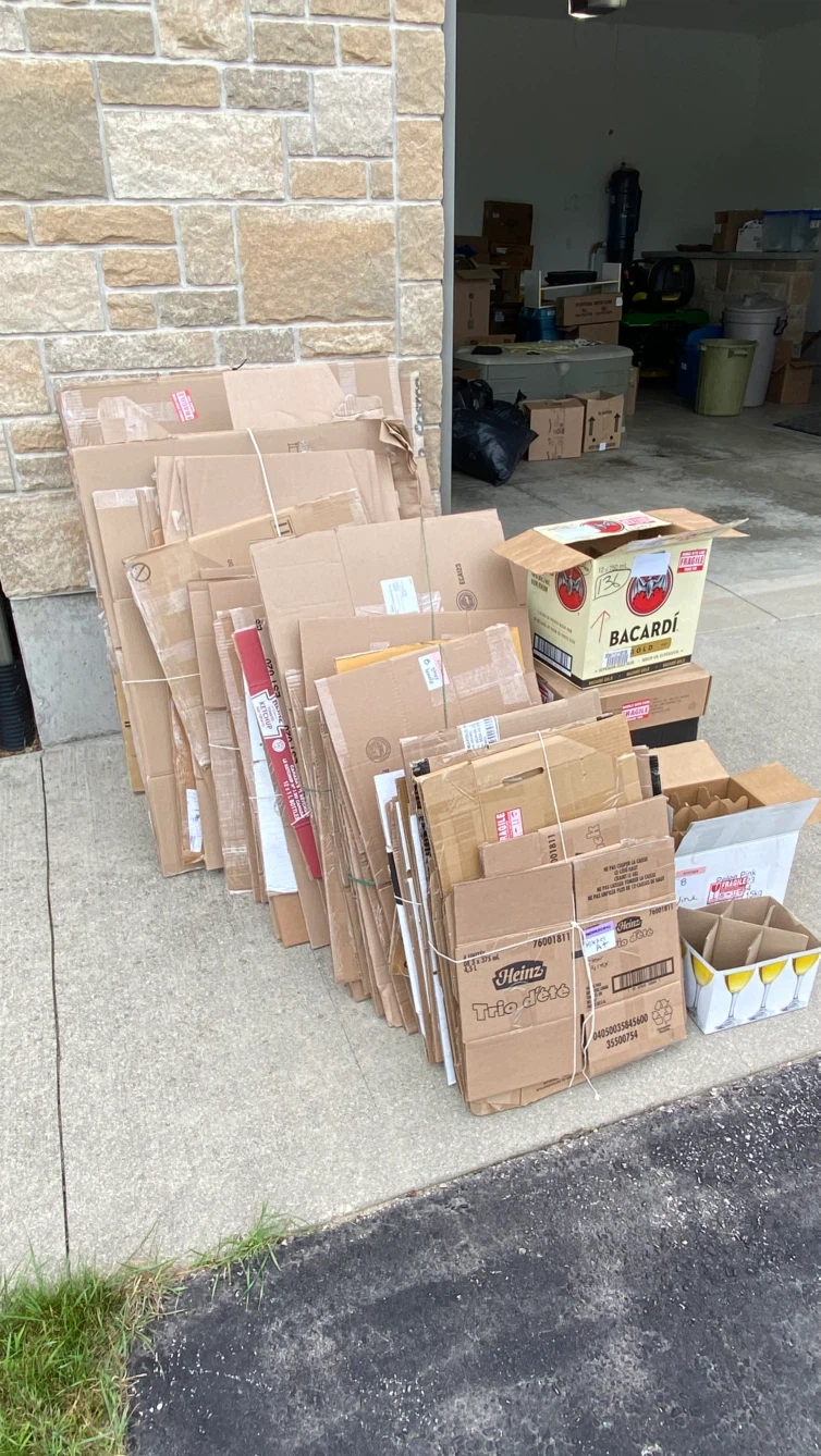 Moving Boxes and Packing Material - photo 2