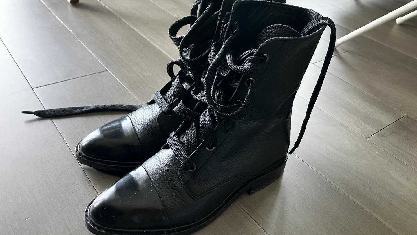 Massimo Dutti Black Leather Lace-Up Boots (US6) - photo 4