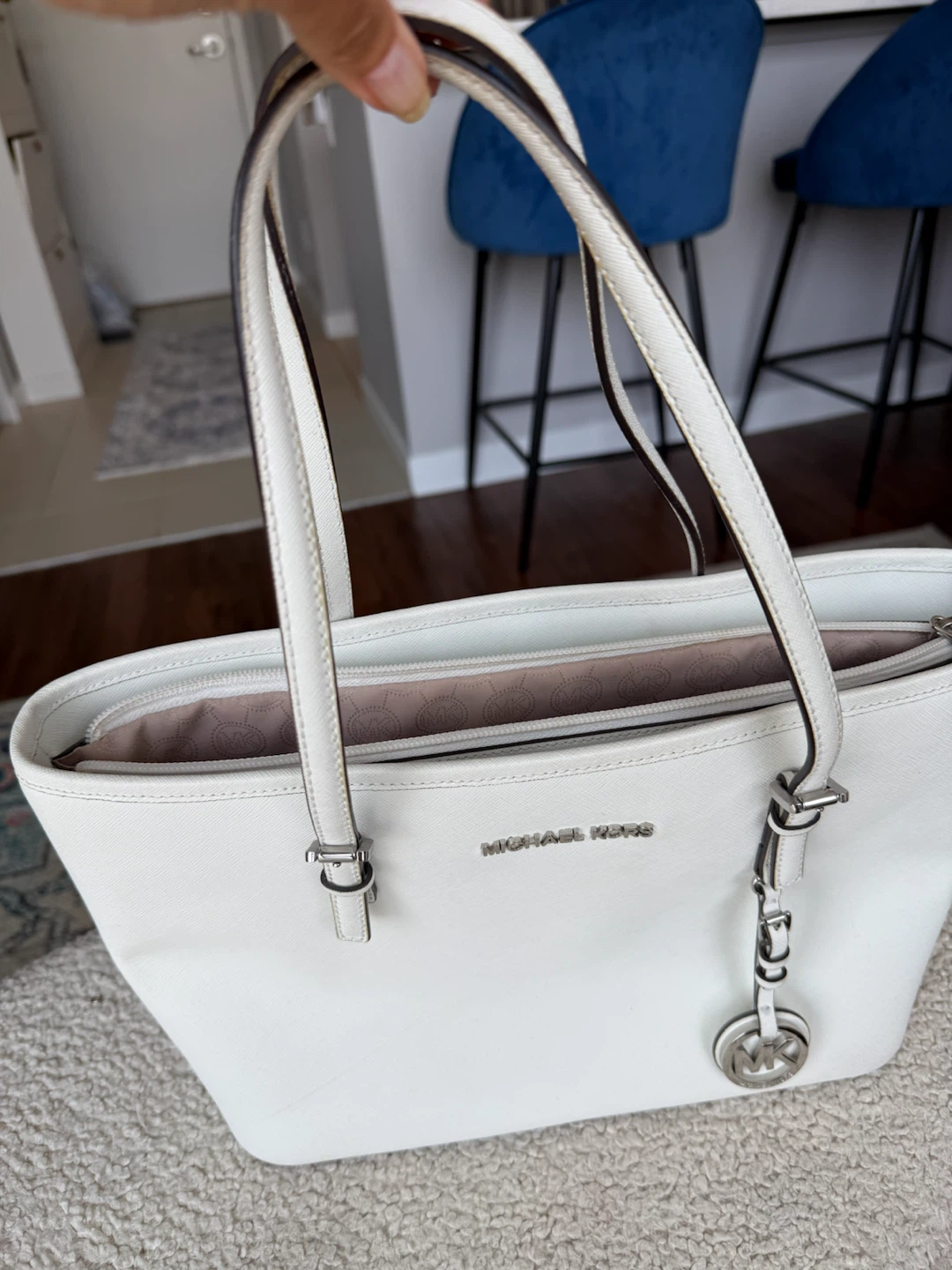 Michael Kors White Tote Bag - photo 2