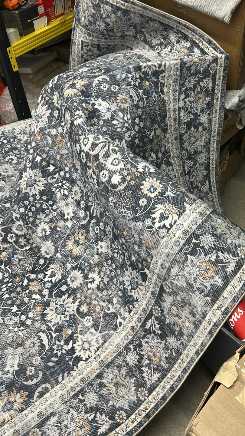 8x10 Area Rug with Traditional Floral Pattern - photo 2