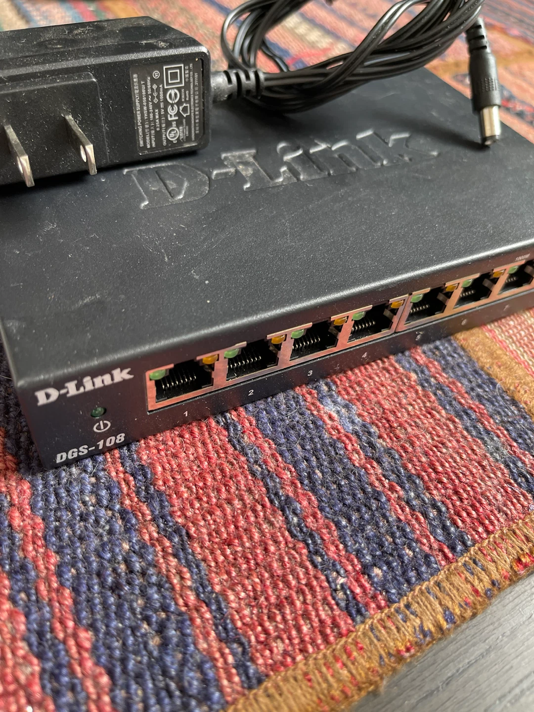 D-Link DGS-108 8-Port Gigabit Unmanaged Desktop Switch - photo 4