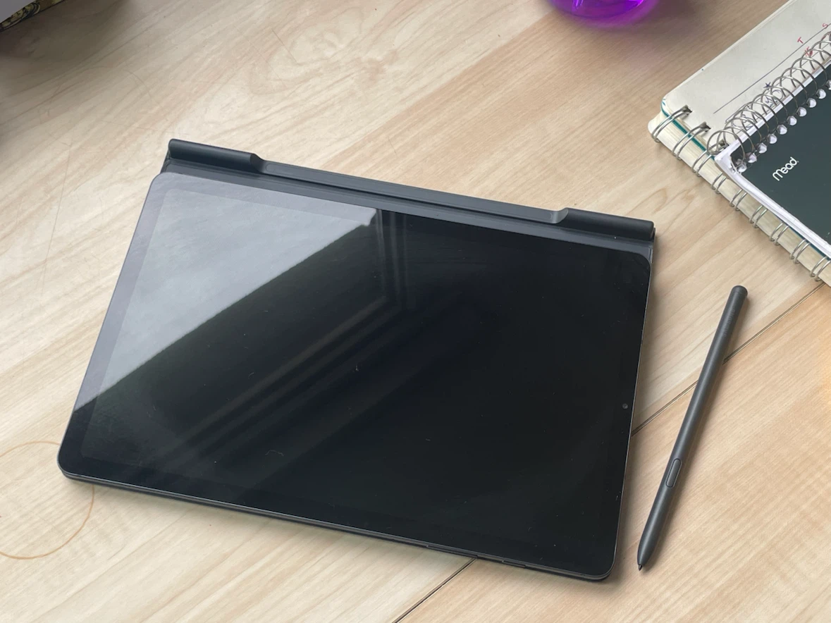 Samsung S6 Lite Tablet with Stylus and Case - photo 4