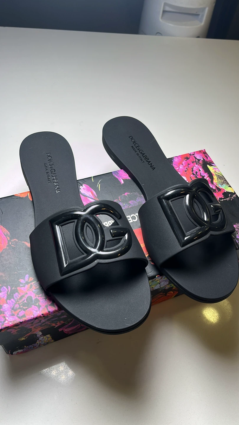 Dolce & Gabbana black slide sandals - photo 5