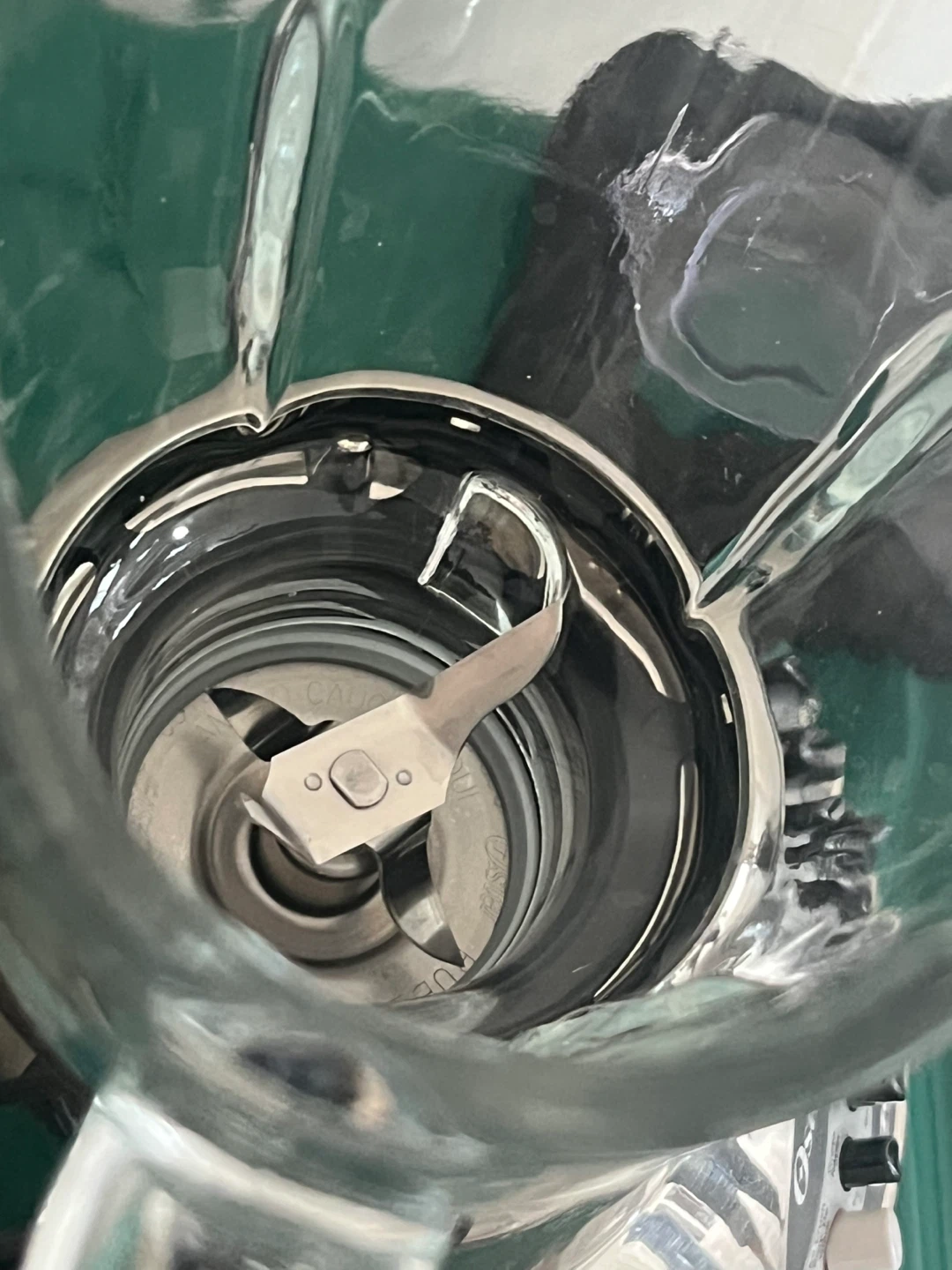 Oster 16-Speed Blender - photo 4