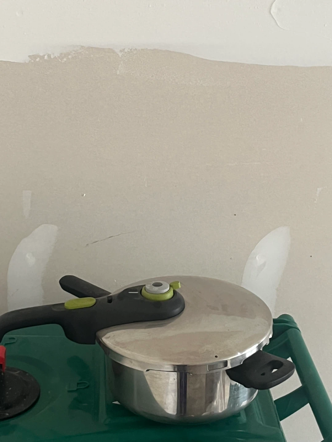 Stainless Steel Pressure Cooker - photo 2