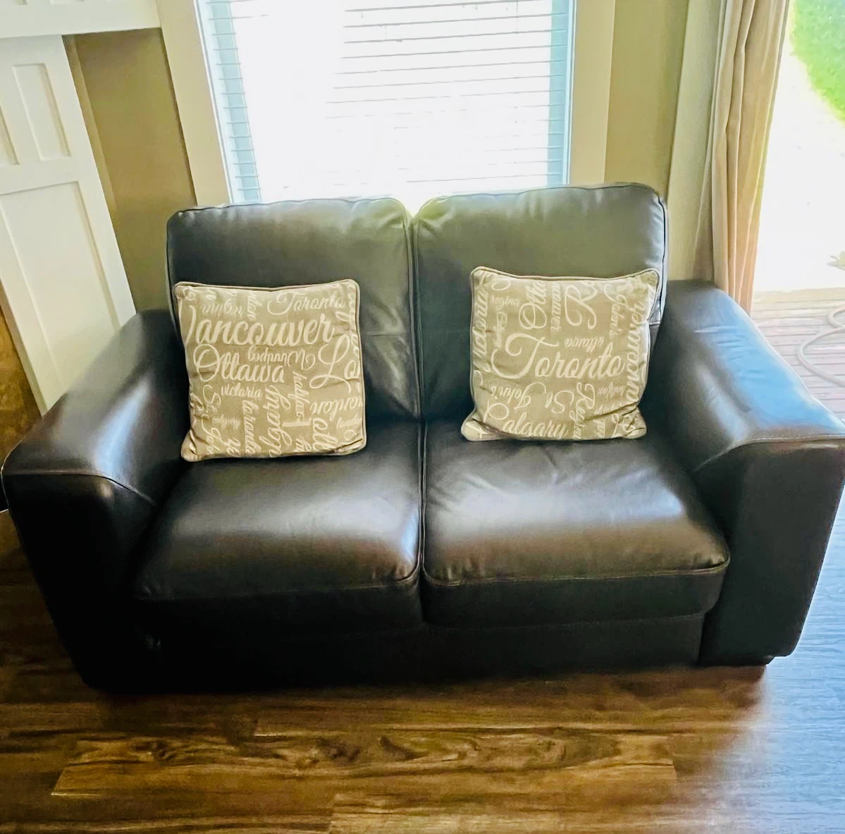 Brown Leather Loveseat and Sofa Set - photo 2